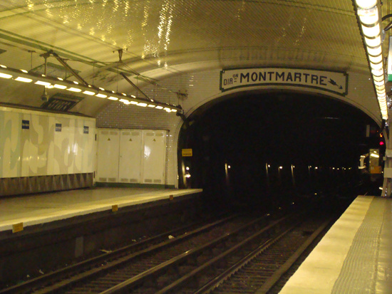 Станция метро в Париже