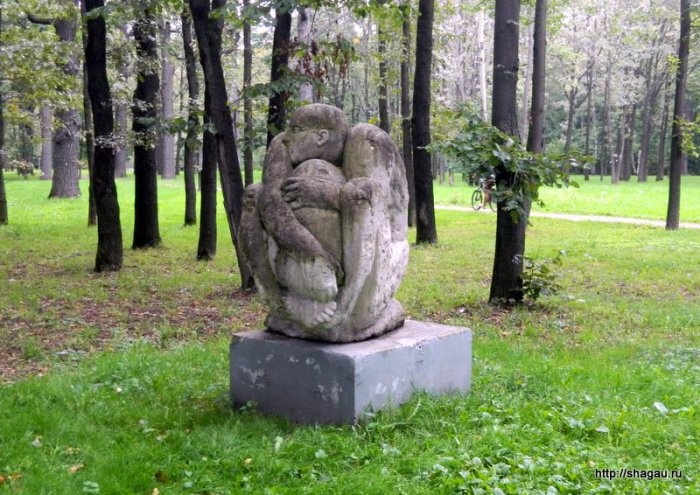 Парк московских театральных скульптур в Останкино фотография 7