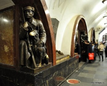 Экскурсия по московскому метро: послевоенное метро фотография 2