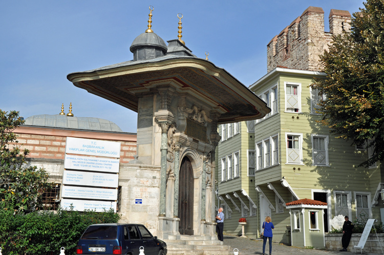 Топкапы - султанский дворец в Стамбуле фотография 2