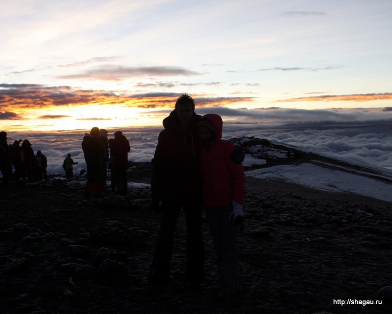Рассвет на Килиманджаро
