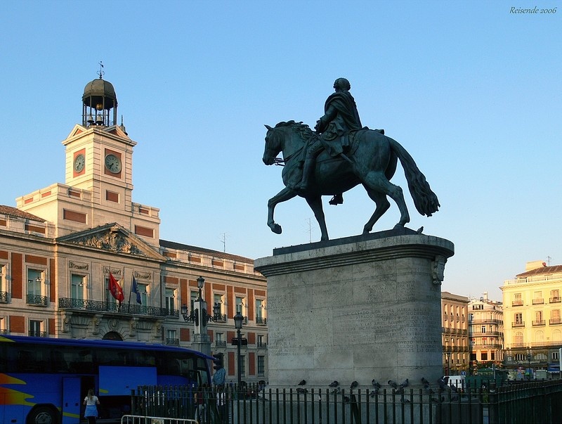 Puerta del Sol. Carlos III (фото Reisende)