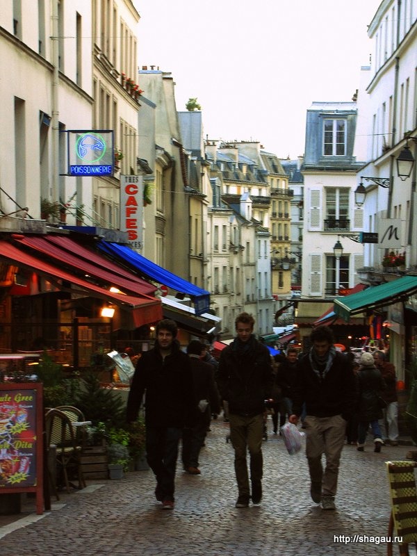 Один из рынков Парижа, на котором делала покупки Амели