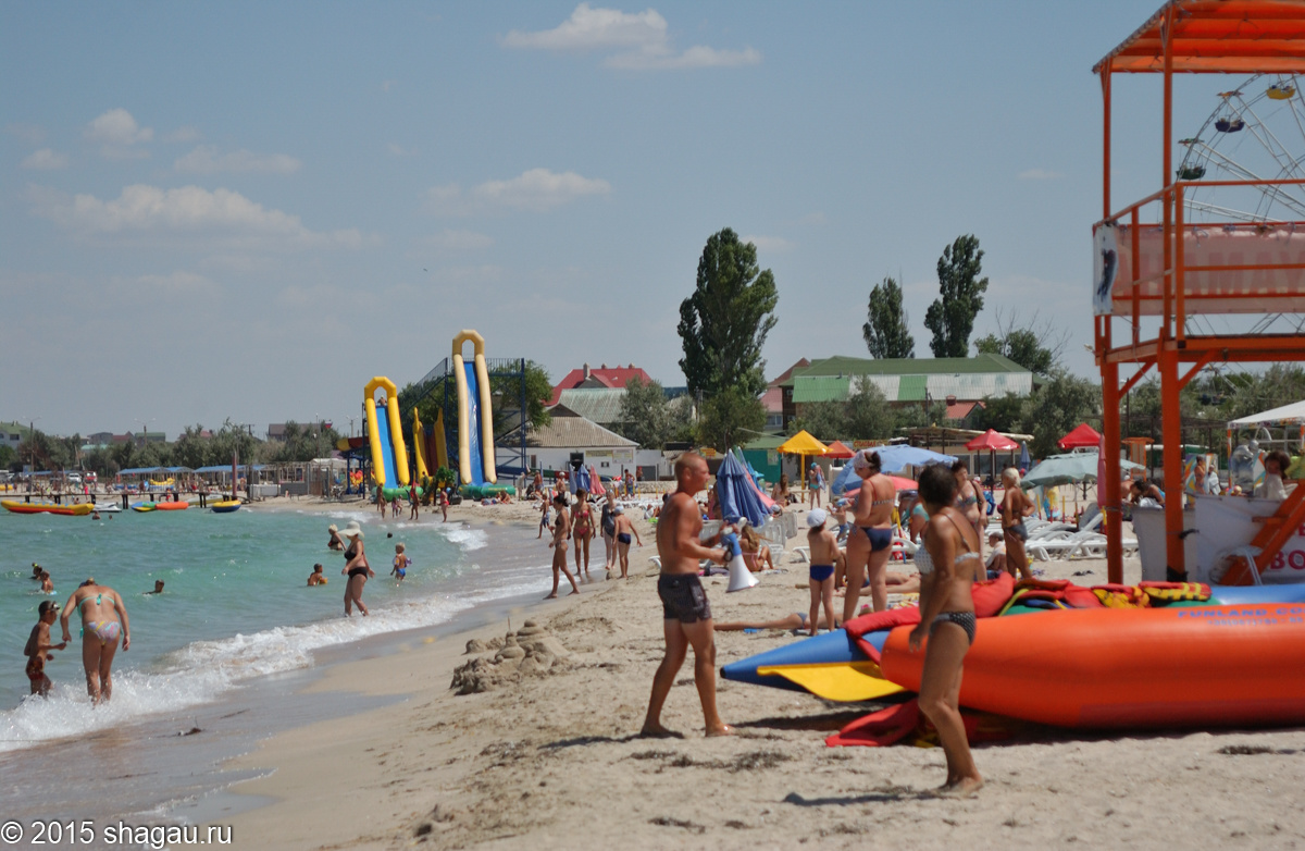 Пляж в Черноморском. Автор фото: Г. Стороженко