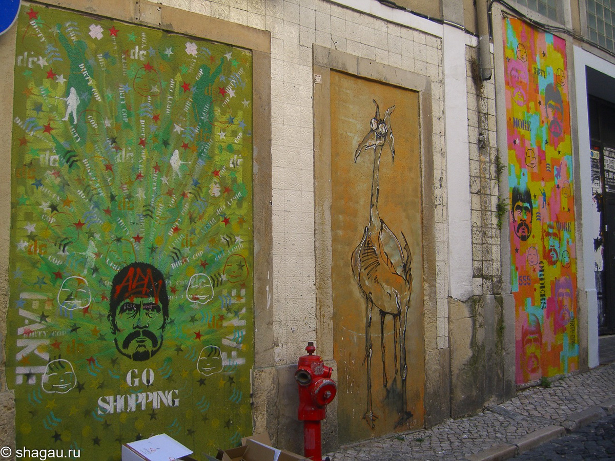 Граффити в районе Шиаду