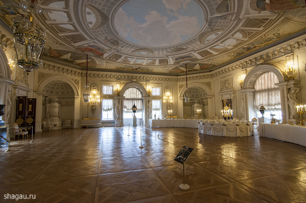 Тронный зал Павловского дворца