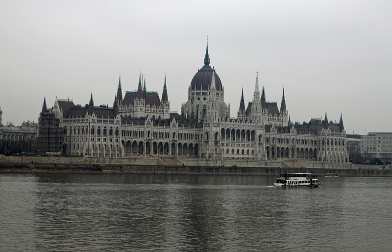 Маршрут по Будапешту день 3: прогулка по набережным Будапешта, венгерский Парламент, Геллерт и мост свободы фотография 23