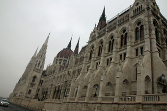 Маршрут по Будапешту день 3: прогулка по набережным Будапешта, венгерский Парламент, Геллерт и мост свободы фотография 10