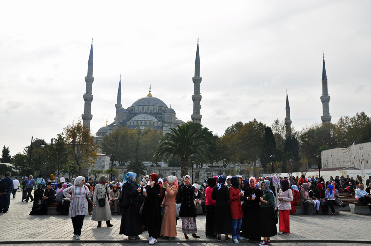 Третий день в Стамбуле: Святая София, Голубая мечеть, музей мозаики, Археологический музей фотография 4