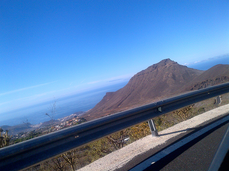 Вулкан Тейде или главный национальный парк Тенерифе: дорога на вулкан фотография 4