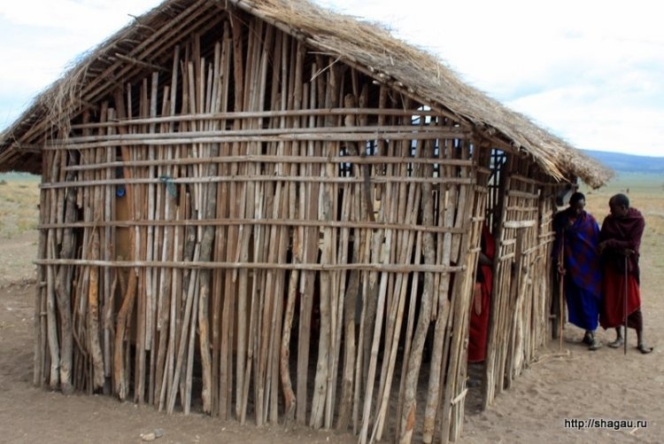 Колоритная Танзания: деревня масаев фотография 8