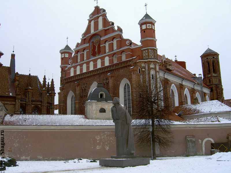 Памятник Мицкевичу