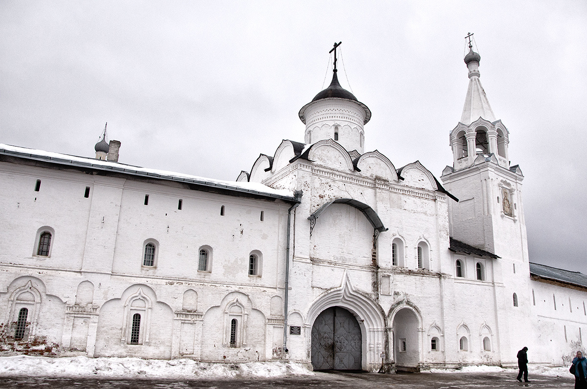 Спасо-Прилуцкий монастырь