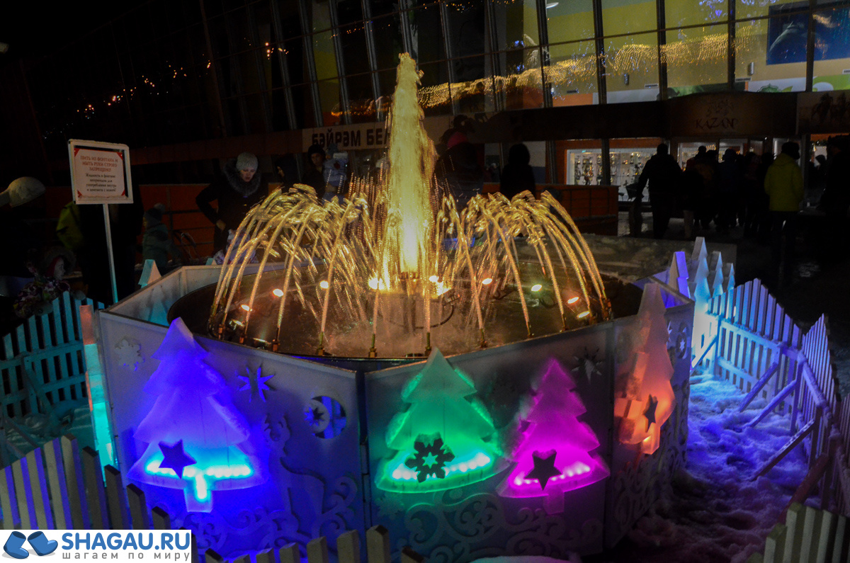 Новогодний фонтан в Казани