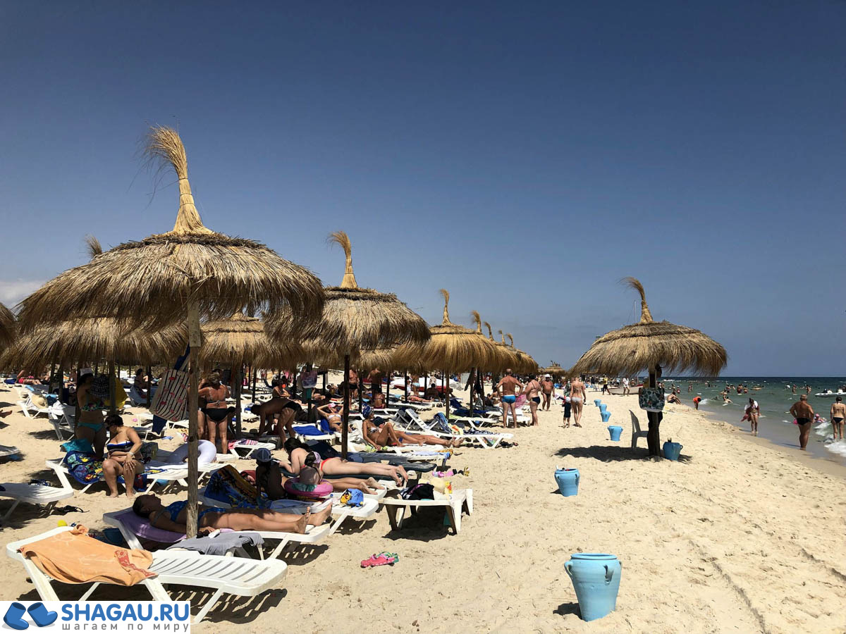 Пляж в Тунисе